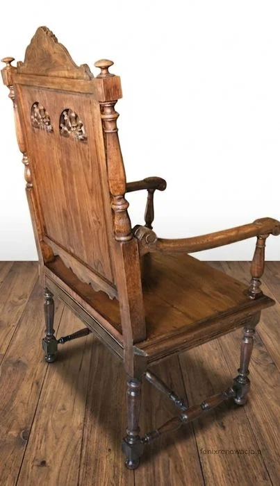 Fotel Bretoński Rzeźbiony. ok 1910r po renowacji | Dąb, Motywy Figuralne - zdjęcie 3